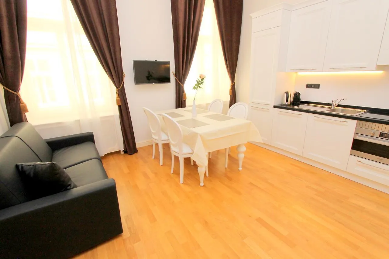 Luxury Apartments Krocinova Prága