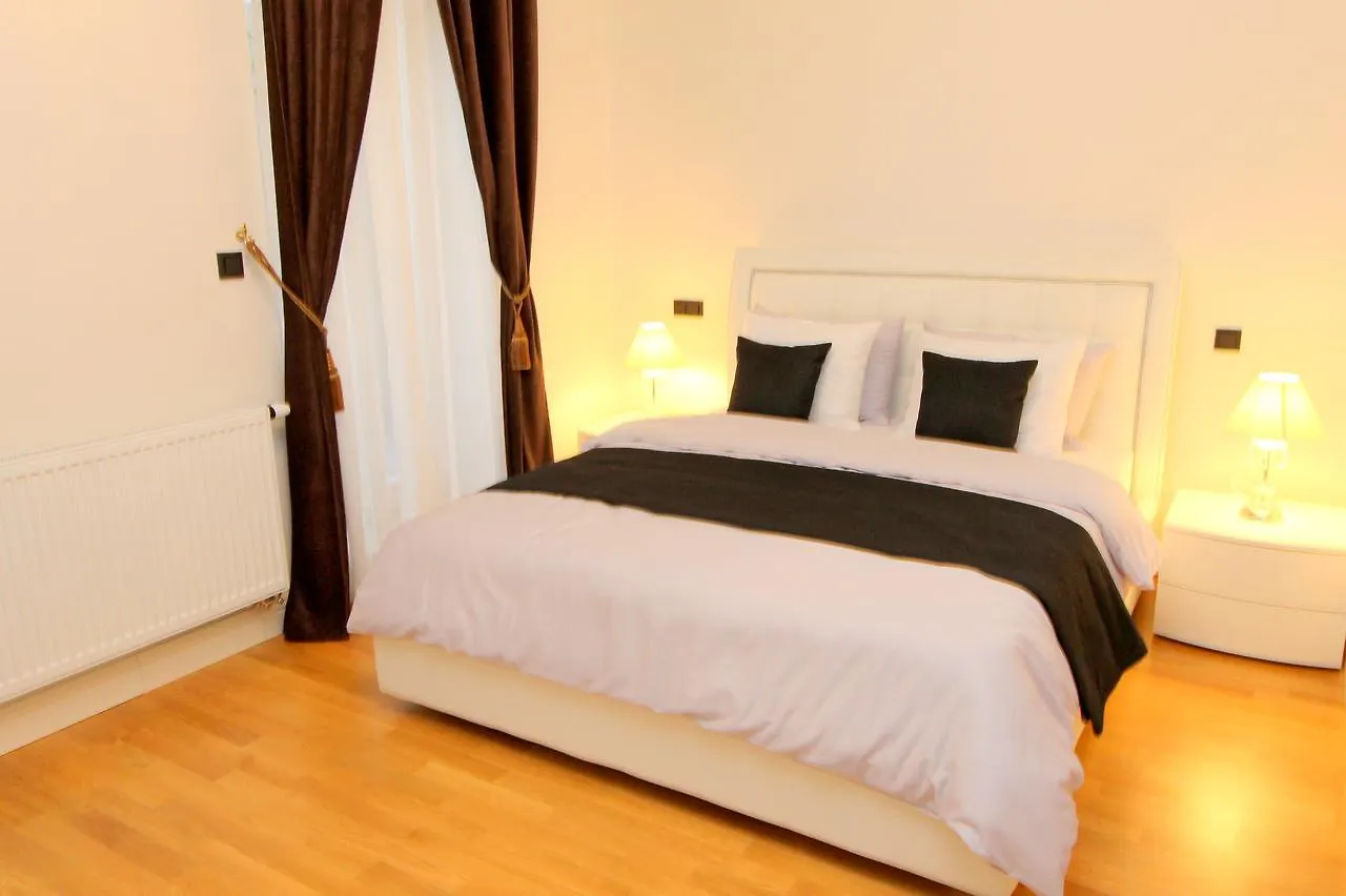 Luxury Apartments Krocinova Prága