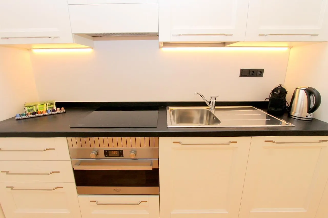 Luxury Apartments Krocinova Prague 0*,